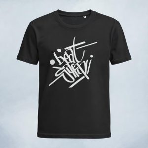 Beat Safari Tagline – graffitis biopamut póló – Fekete / fehér – Runway terméklátvány