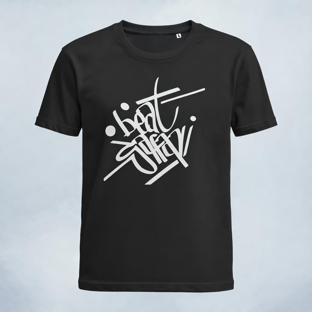 Beat Safari Tagline – graffitis biopamut póló – Fekete / fehér – elöl
